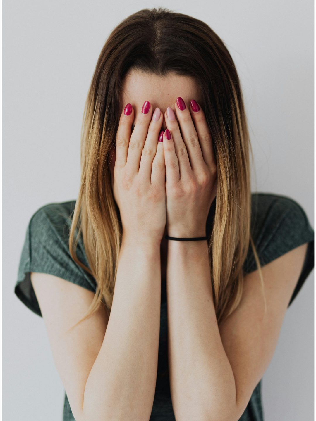 You are currently viewing Anxiété et hypersensibilité : pourquoi ton système nerveux rester en alerte